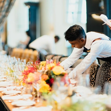 Hospitality & Leisure-img